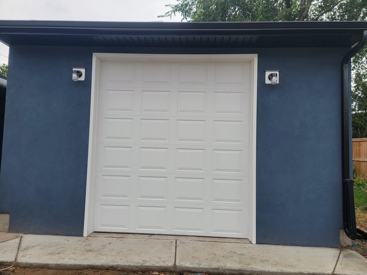 Affordable Small Garage Builder in Calgary – V AAR Exteriors & Home Improvements Ltd. 3 IMG 20250122 WA0046